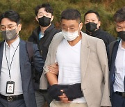 김성태 해외도피 도운 수행비서 구속… “도주·증거인멸 우려”