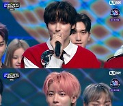 '엠카' 투모로우바이투게더, NCT 127 꺾고 1위 "모아 사랑해"