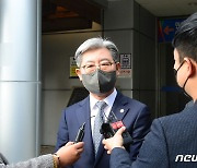 '성추행 혐의' 오태완 의령군수 1심 직 상실형…“항소할 것”