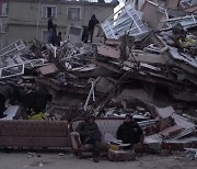 튀르키예 강진 사망자 수 급증...'동일본 대지진' 넘어