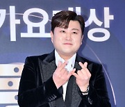 김호중, '한터뮤직어워즈' 2관왕.."멋진 날 선물해준 팬들에 감사"[종합]