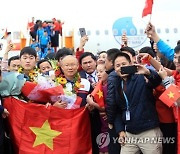 '베트남 국민 영웅' 박항서, 오는 14일 금의환향