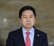 김기현 "현재-미래권력 충돌로 대통령 탄핵 우려…대권 욕심 안돼"