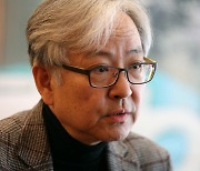 [홍성걸의 정치나침반]한국 정치 이대론 안된다