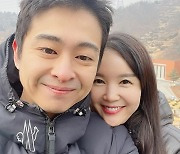'병원장 아내·CEO' 장영란, 돌아가신 父 같은 ♥한창과 찰칵…소소한 행복 즐기기