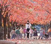 서울 유치원도 밤 10시까지 '온종일 돌봄교실' 운영한다