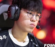 [LCK] 침착한 운영 돋보인 T1, DRX 잡고 1세트 승리