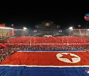 북한 열병식 후에도 ‘원군미풍자’ 평양 체류…민심 다잡는 듯