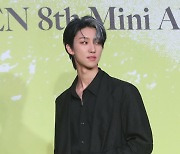 세븐틴 디에잇, 좌측 쇄골 골절