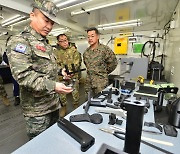 미 해병대, 3D프린팅 기술·부품 최초 한국 해병대에 공개…한·미 기술 교류