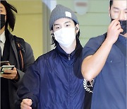 [MD포토] 방탄소년단 슈가 '집으로 향하는 빠른 발걸음'