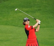 KLPGA '장신' 신인 김민선, 와우매니지먼트와 계약