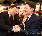 인사하는 김기현·안철수 당대표 후보