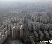 "거래절벽 넘어 거래실종"…작년 서울 아파트 매매 역대 최저
