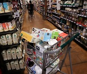 미국 1월 소비자물가 6.4% 상승···15개월 만에 최소폭