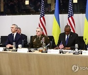 BELGIUM NATO DEFENCE MINISTERS MEETING