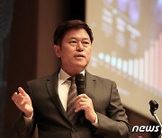 김기남 "인재 없으면 챗GPT 잘해도 쓸모 없어"…박정호 "인재 확보 시급"(종합)