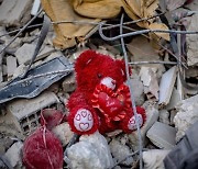 튀르키예 지진 사망자 4만1000명…"100년 내 유럽 최악 참사"