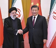 중국·이란 정상회담 ‘반미 고리’로 재밀착