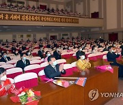 북한,김정일 생일 81주년 경축 직총중앙노동자예술선전대공연