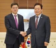 [동정] 박완수 경남지사, 주부산 중국총영사 접견…"한중 협력 강화"