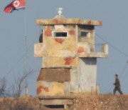 광명성절 하루 앞둔 북한 초소
