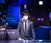 김목경 DRX 감독 “동네축구 같다는 말, 연습 때도 했다” [LCK]