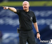 VAR 오심으로 아스널 승리 뺏은 심판, EPL 떠난다