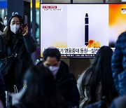 북한, 어제 ICBM '화성-15형' 발사