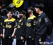 '저리 비켜 우리가 4위!' 리브 샌박, 2대0으로 DK 꺾고 '시즌 7승' [LCK]