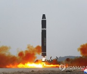 북한, ICBM '화성포-15형' 발사 훈련 진행