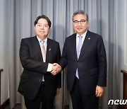 박진, 강제동원 문제 "협상 막바지… 日 '호응' '결단' 필요"