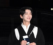 세븐틴 조슈아, '눈웃음에 샤르르' [사진]