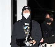 이동휘, '모자 깊이 눌러쓰고' [사진]