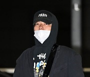 이동휘, '헤드셋 가방에 걸고' [사진]