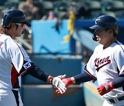 '강백호 투런포' WBC 대표팀, kt 꺾고 연습경기 3연승