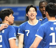 '이틀 만에 1위 탈환' 현대캐피탈, 男 배구 우승 판도 흔들다