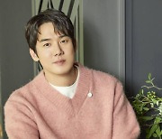 [Herald Interview] Yoo Yeon-seok attracted to values in canine film ‘My Heart Puppy’