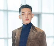 경찰 "통증 과장해 프로포폴 요구"vs유아인 "바늘공포증 있어" [종합]