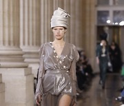 France Fashion Vivienne Westwood F/W 23-24