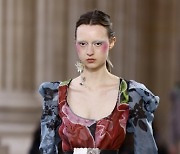 France Fashion Vivienne Westwood F/W 23-24