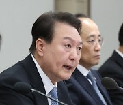 尹대통령, 산불예방 긴급지시 "대부분 산불 부주의로 발생…우기까지 특별대책기간"