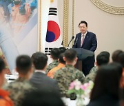 尹, 튀르키예 구호대와 오찬…“韓과 튀르키예 친구임을 일깨워줘”