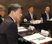 [포토]2023년 글로컬대학위원회 제1차 회의에서 인사말하는 이주호 부총리