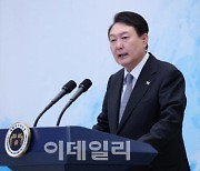 고용부 "주 최대 69시간 근무 제도, 보완 방안 강구할 것"