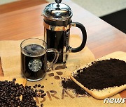 스타벅스, 커피업계 최초 커피찌꺼기 '순환자원 인정' 획득