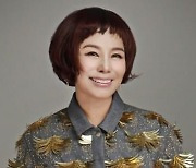 천안함 유족 '골프 유망주' 후원자…'효녀 가수' 현숙이었다