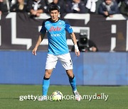 'EPL 클럽 영입 경쟁' 김민재, '국적 달랐다면 이적료 2800억 선수'