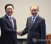 "편 가르지 말고 역량 갖춘 사람 공천하면 승리" 이명박 전 대통령, 국민의힘 새 지도부 조언