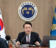 President Yoon prioritizes labor reform as he enters second year in office